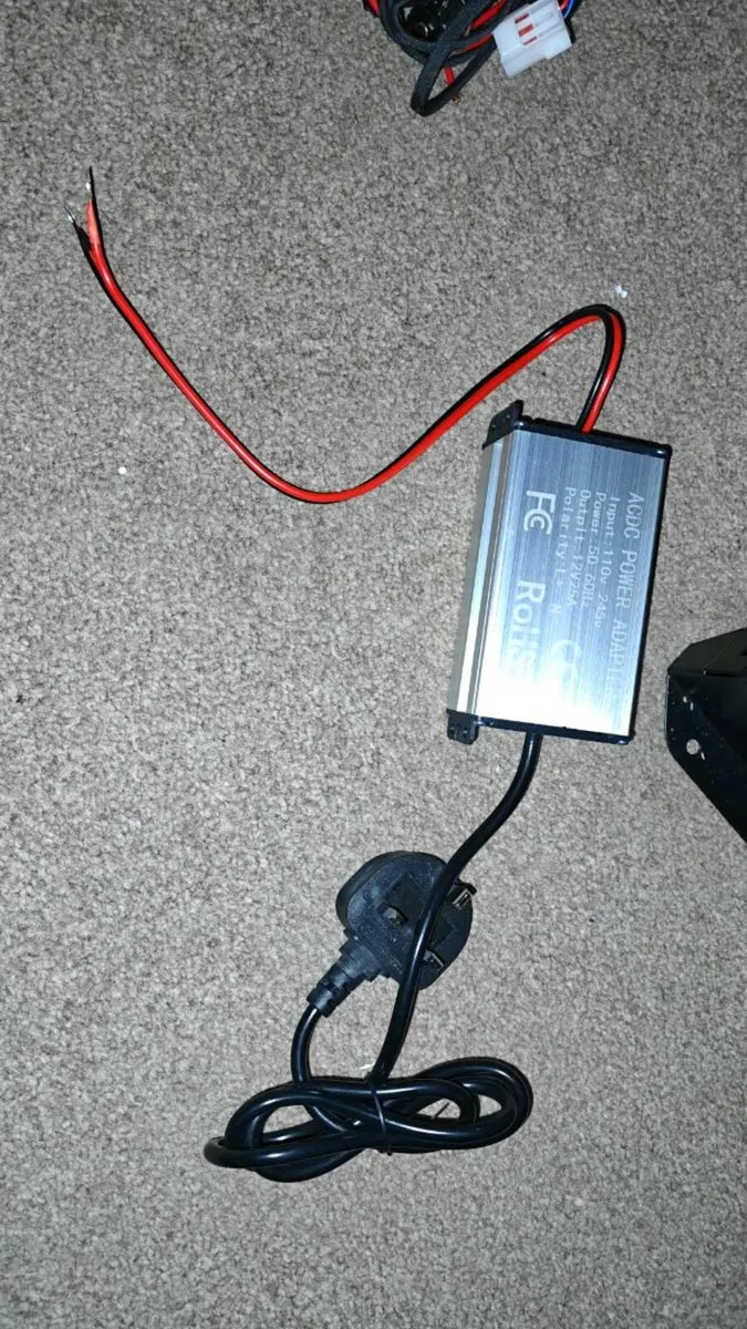 230v to 12v adapters - Image 2
