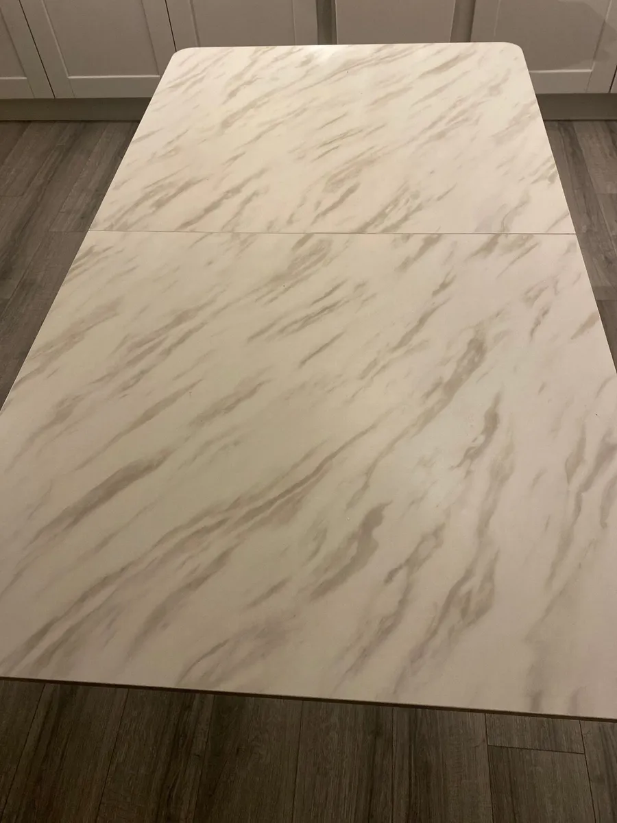 Kitchen table - Image 3