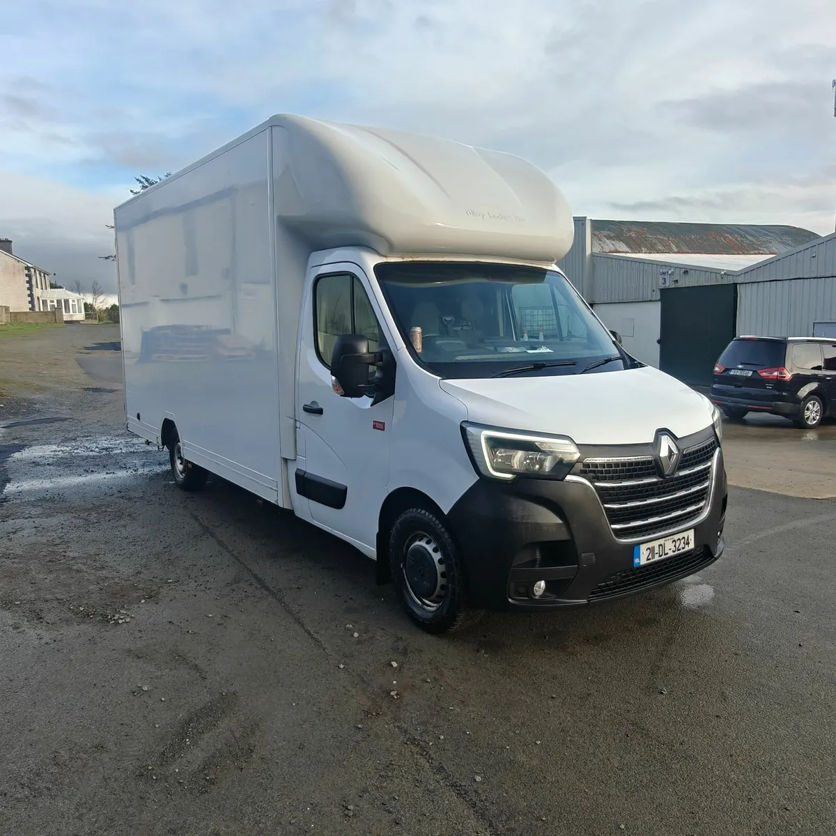 Renault Master Van low loader - Image 1