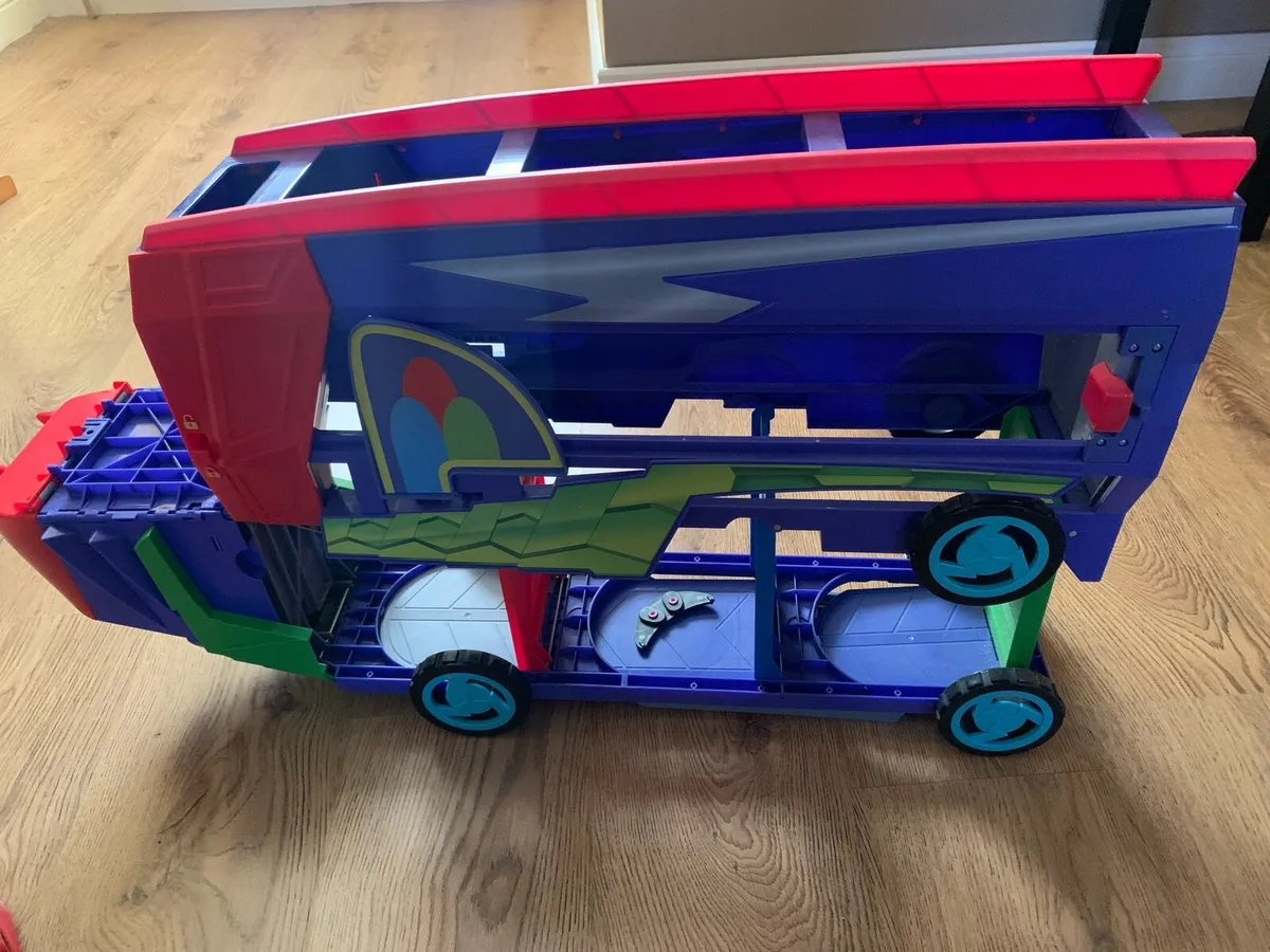 PJ Masks transforming vehicle - Image 2