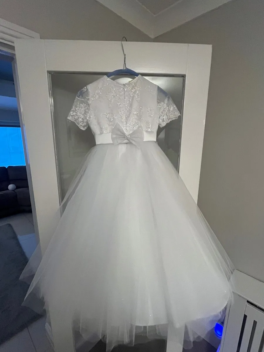 Communion dress - Image 4