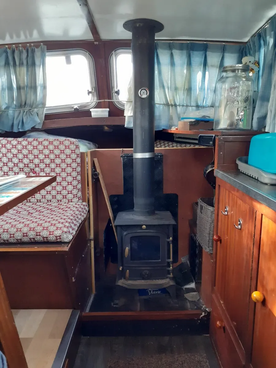 Dutch Cruiser Boat - Image 3