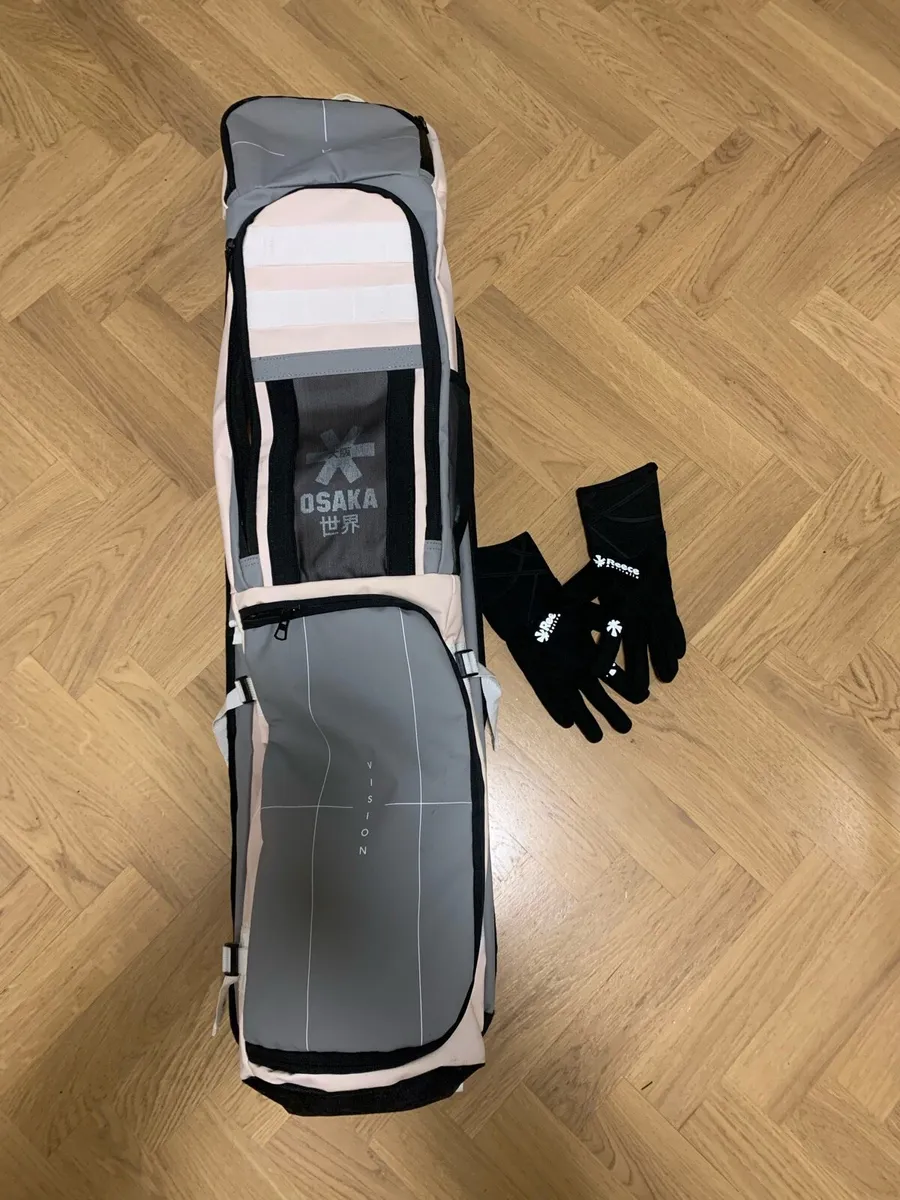 Osaka hockey bag& hockey gloves - Image 1