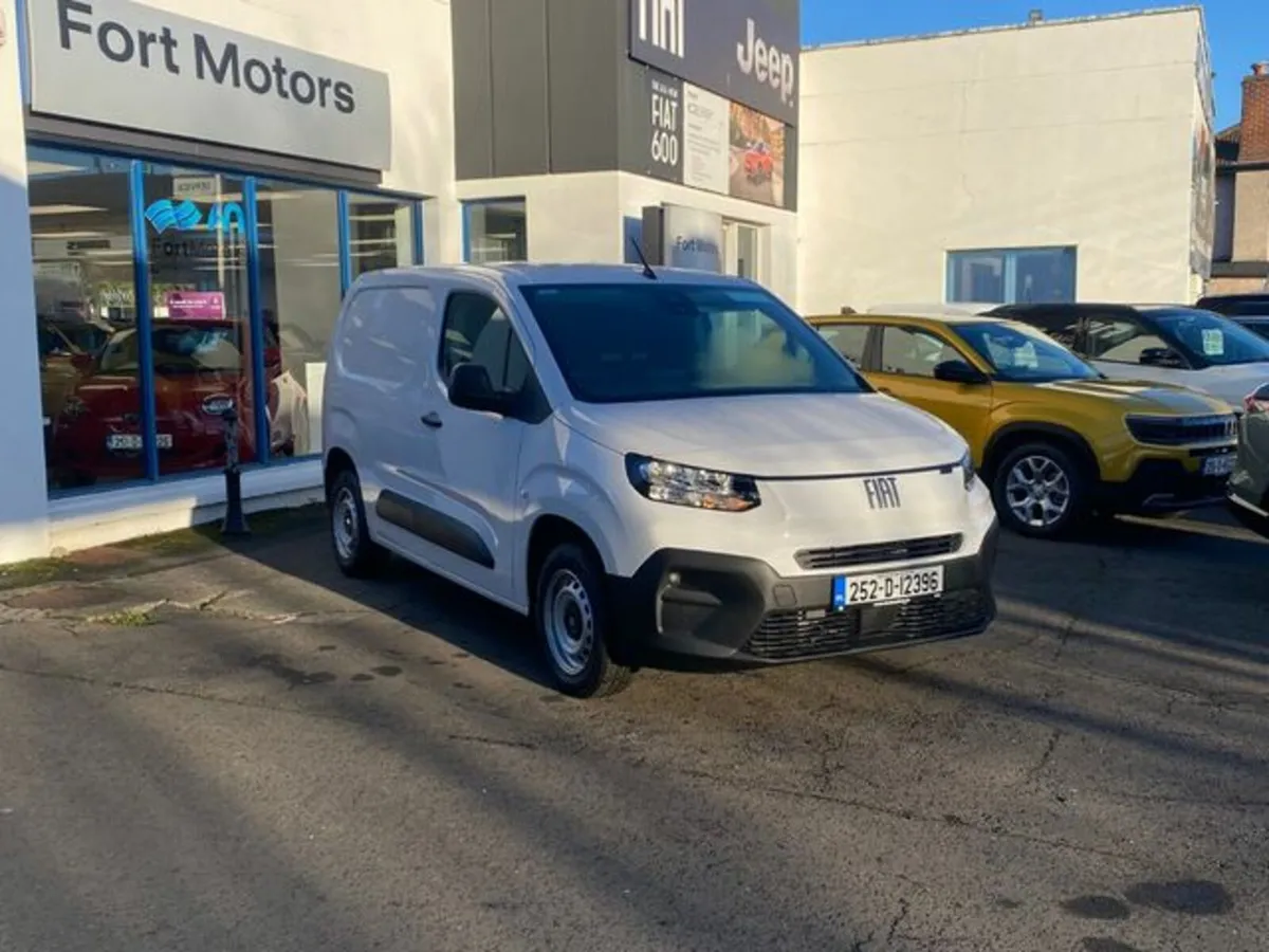 Fiat Doblo SWB 1.5 100HP 650KG 4DR - Image 3
