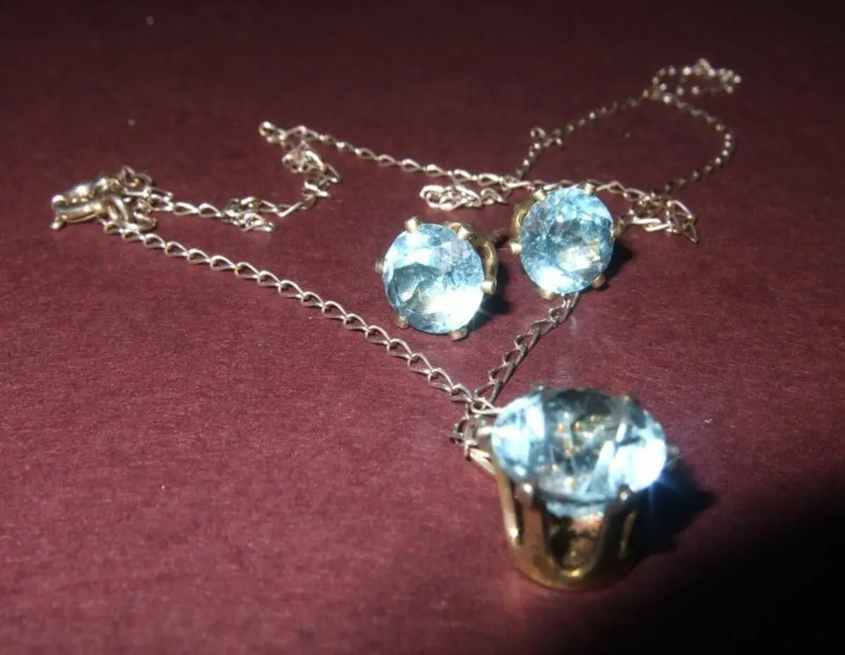 Vintage Silver/Topaz Trilogy Set - Image 4