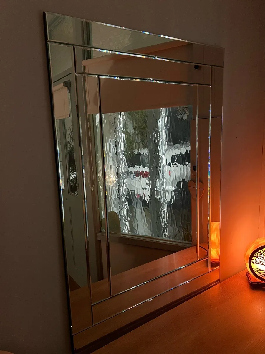 LAGER BEVELLED GLASS MIIROR - Image 2