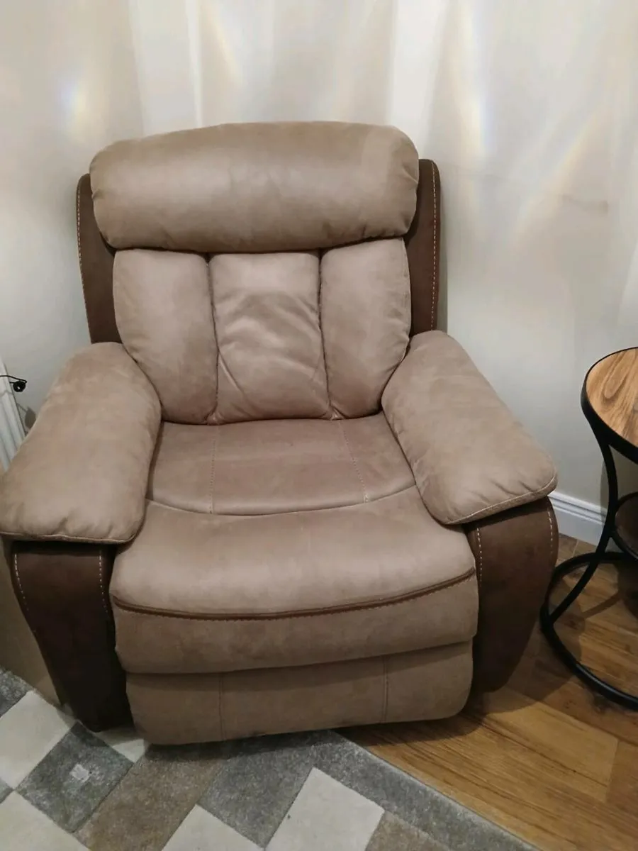 Recliner armchair - Image 1