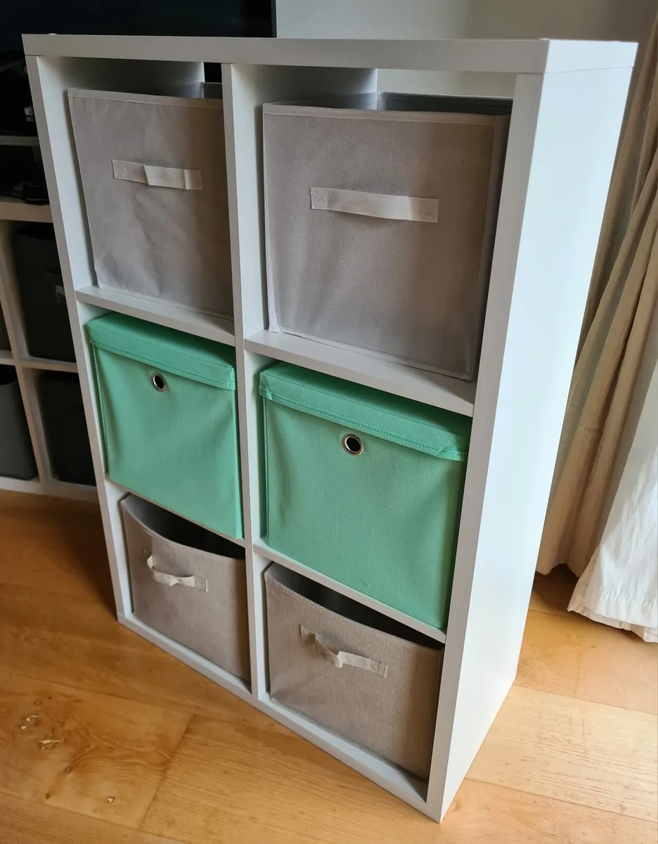 Cube storage unit white shelves with 6 boxes - Image 2