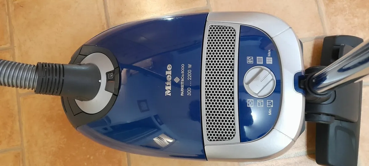 Miele vacuum/Hoover cleaner - Image 3