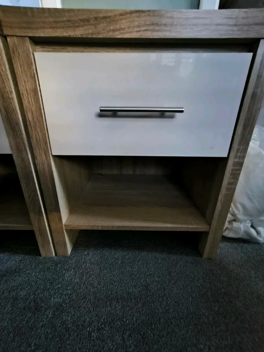 Bedside lockers - Image 4