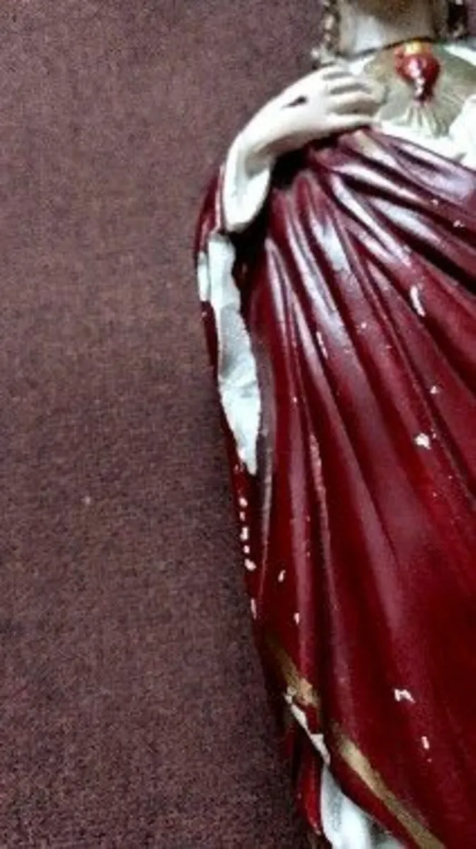 Vintage Sacred heart chalk statue - Image 2