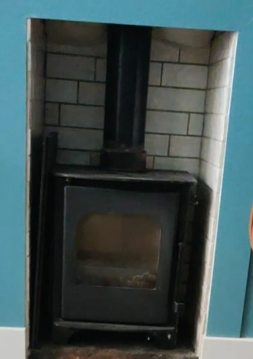 Stove, Multi- Fuel - Image 1
