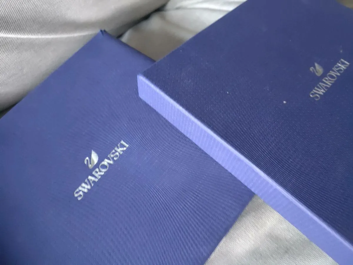 limited edition swarovski set new - Image 4