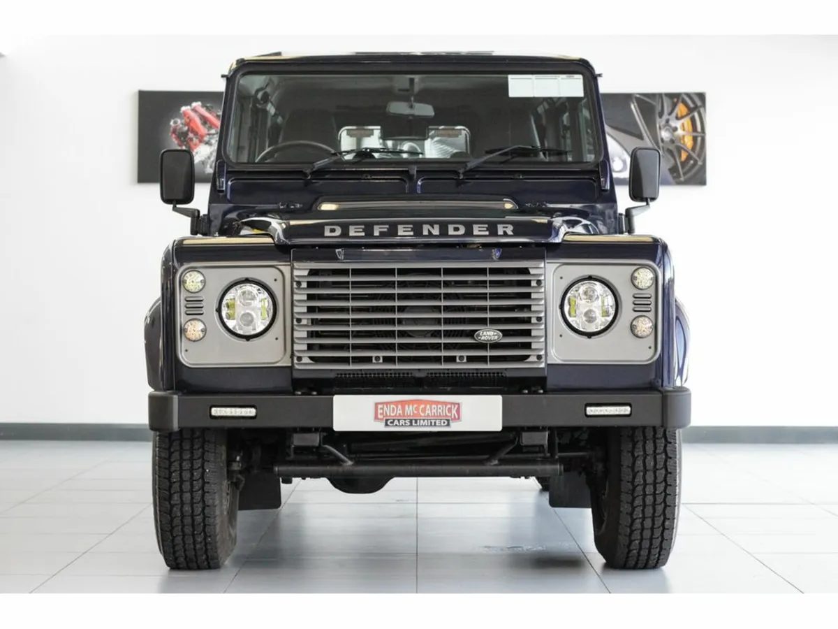 Land Rover Defender 2.2 TD XS COMMERCIAL 2 SEAT - Image 3