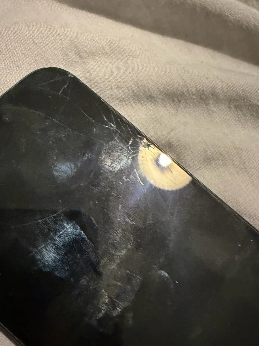 iPhone 15 128gb - Image 3