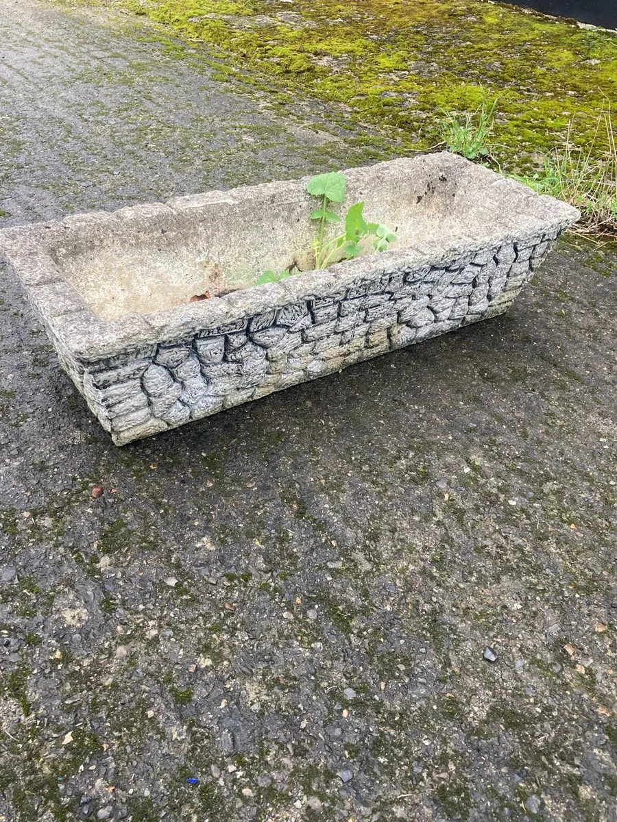 Garden Planter- Vintage- Concrete - Image 3