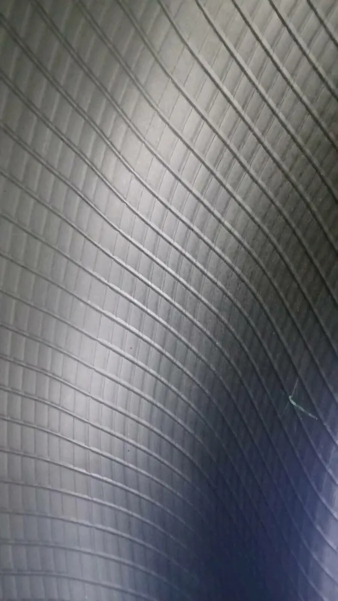 Two 650 65 38 second hand tyres - Image 3