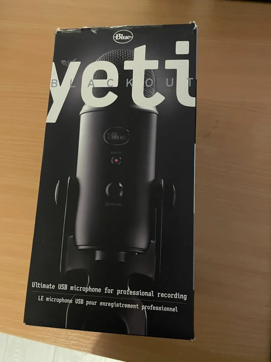 Blue Yeti USB microphone - Image 1