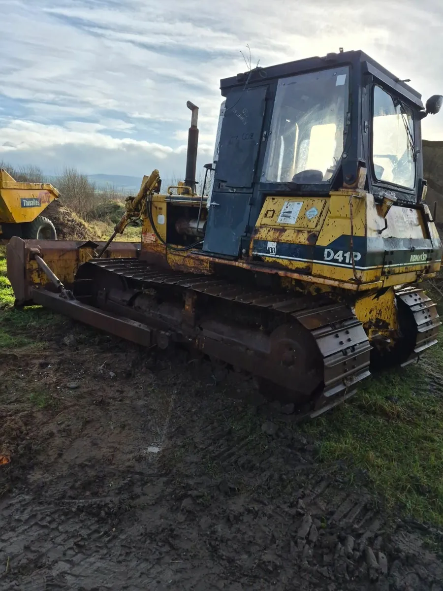 Komatsu D41P dozer - Image 1