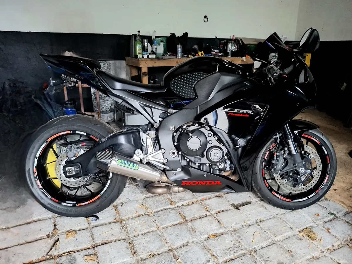 Cbr1000 - Image 1