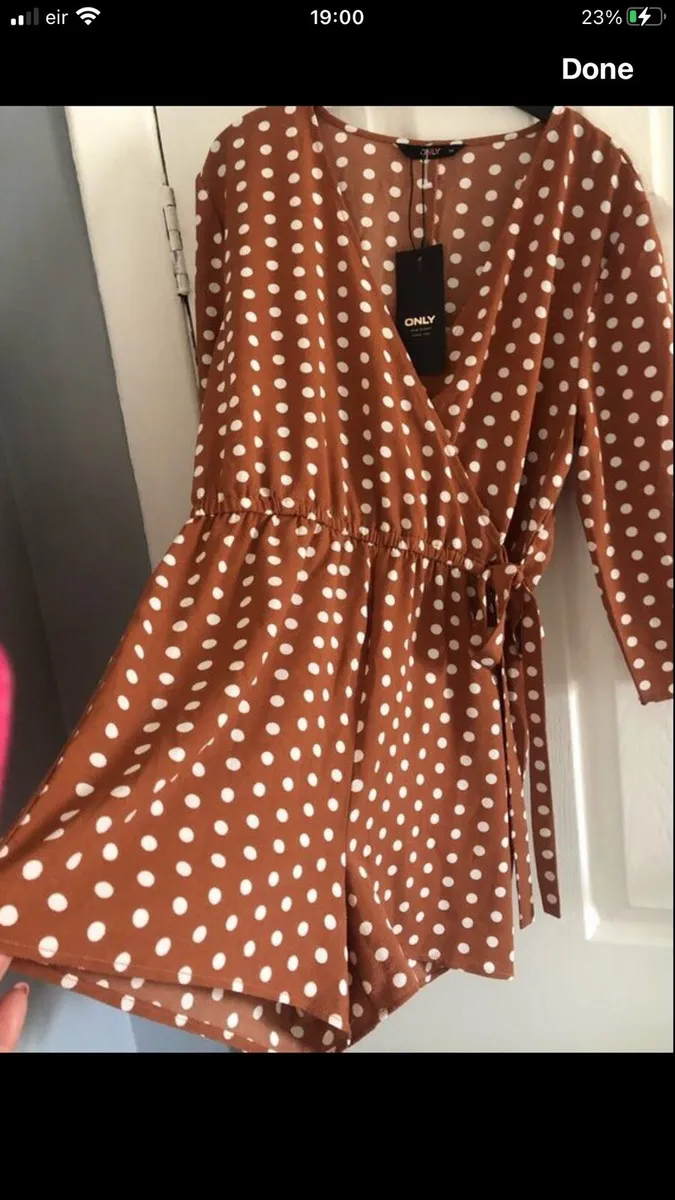 Ladies shorts suit size 10 €10 - Image 2