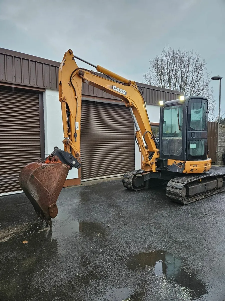 Case CX50B 2014, 5 ton excavator, good condition - Image 2