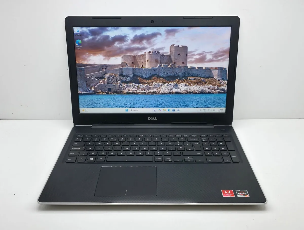 Dell Inspiron 3585- AMD Ryzen 3/16GB/ Win11 Laptop