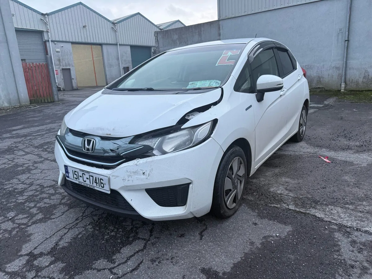 2015 Honda Fit 1.5p auto hybrid DRIVE HOME - Image 2