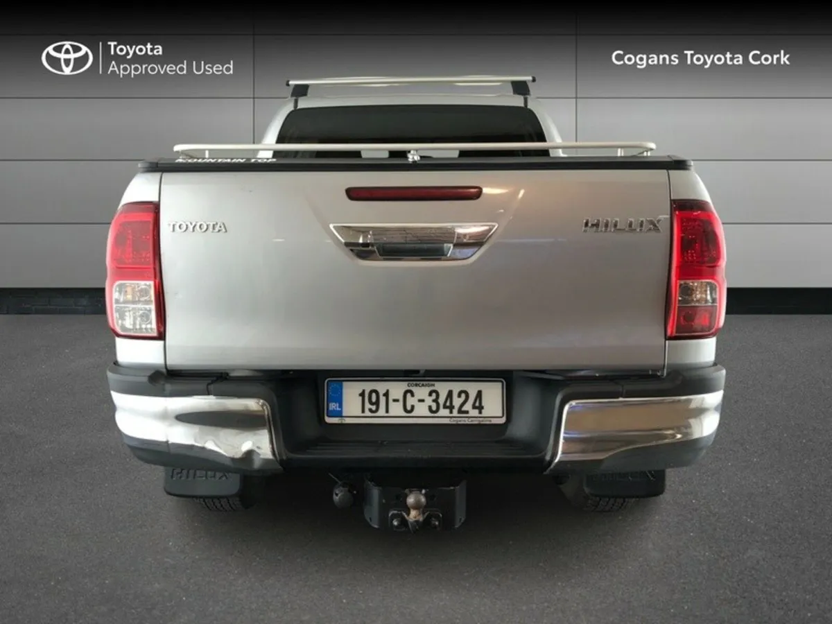 Toyota Hilux HILUX DOUBLE CAB SR5 A/T - Image 4