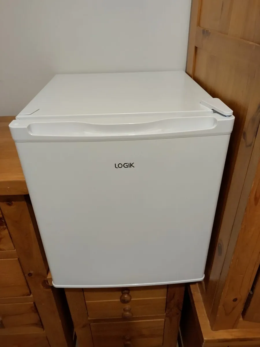 New LOGIK LTT40W23 Mini Fridge - White - Image 1