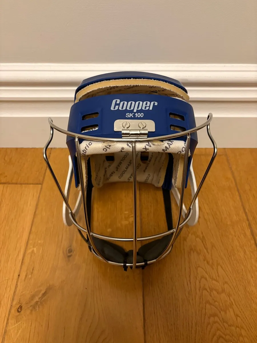 Cooper SK 100 Hurling Helmet - Image 1
