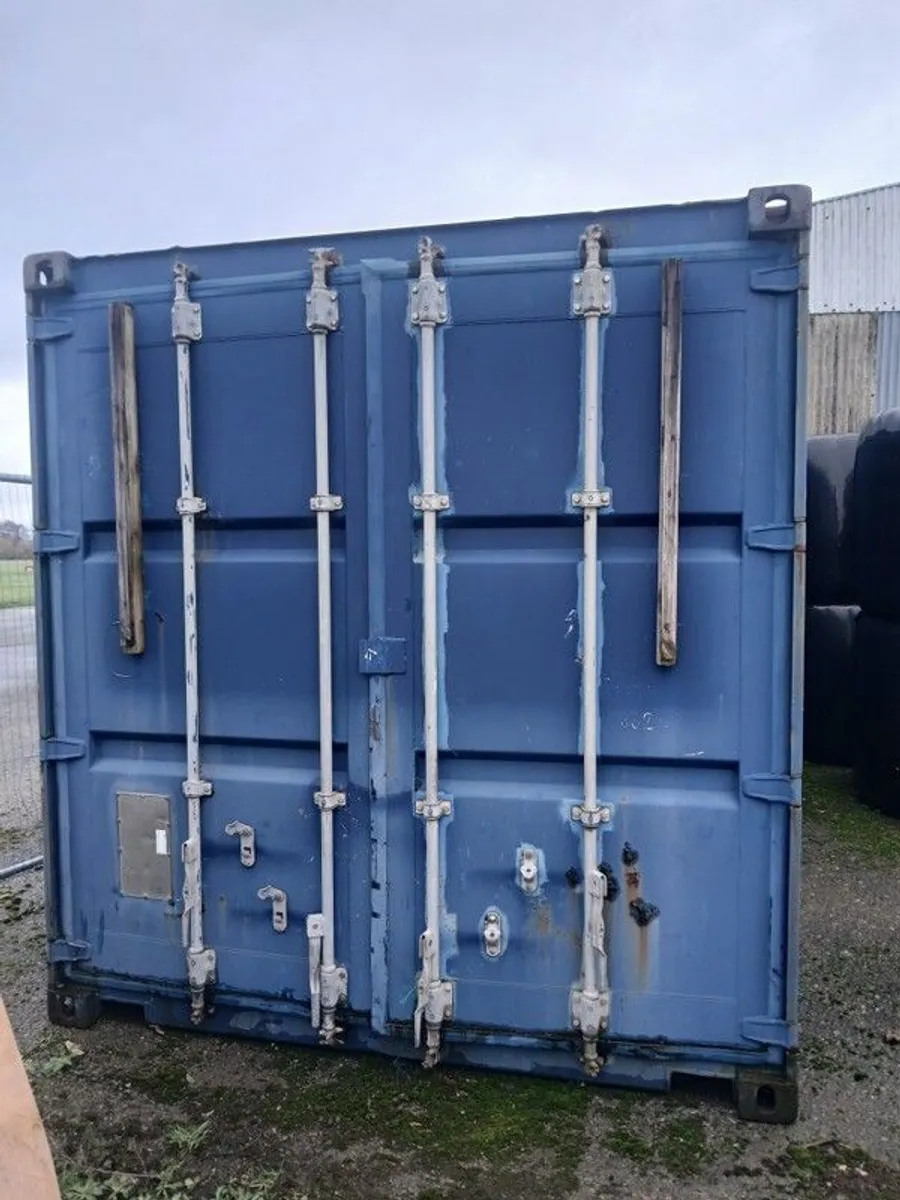 20ft shipping container - Image 1