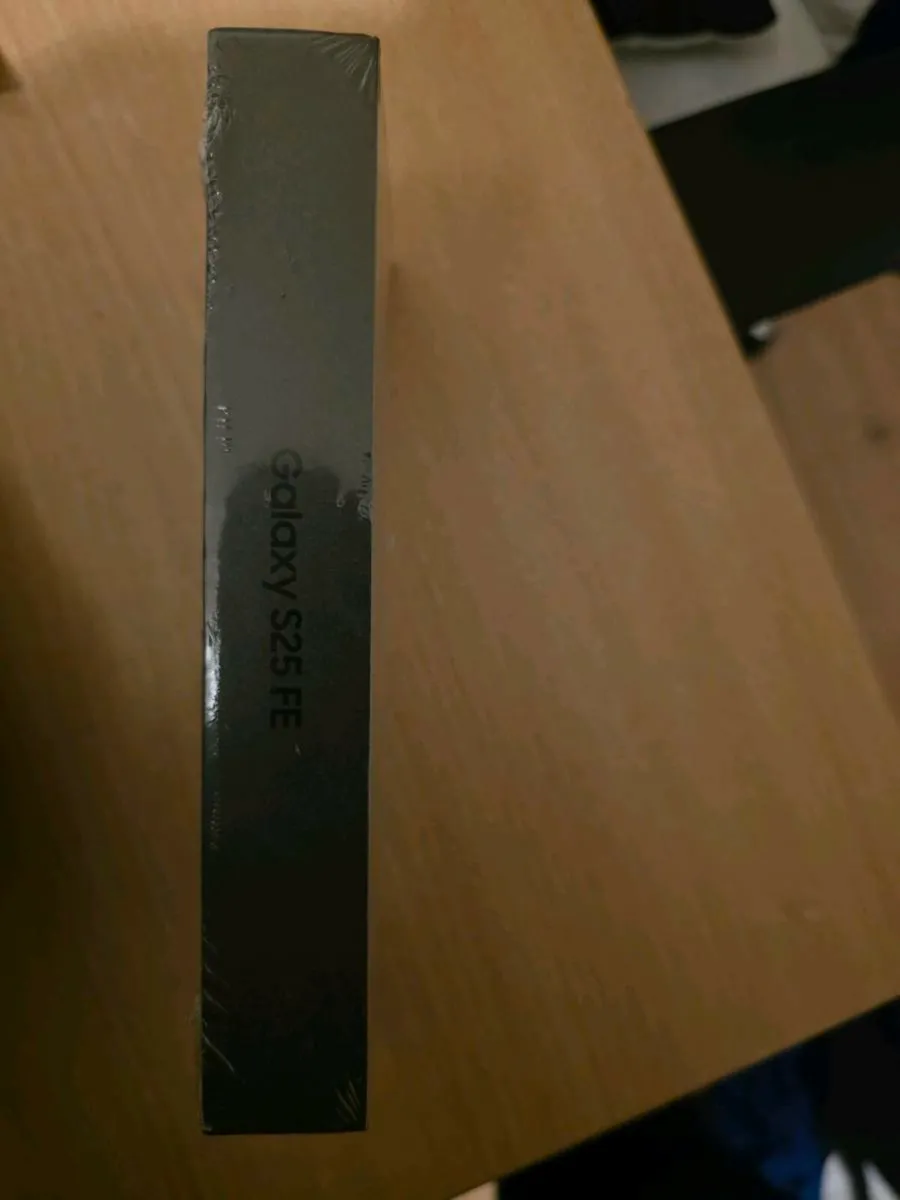 Samsung S25 FE 128 GB - Image 2