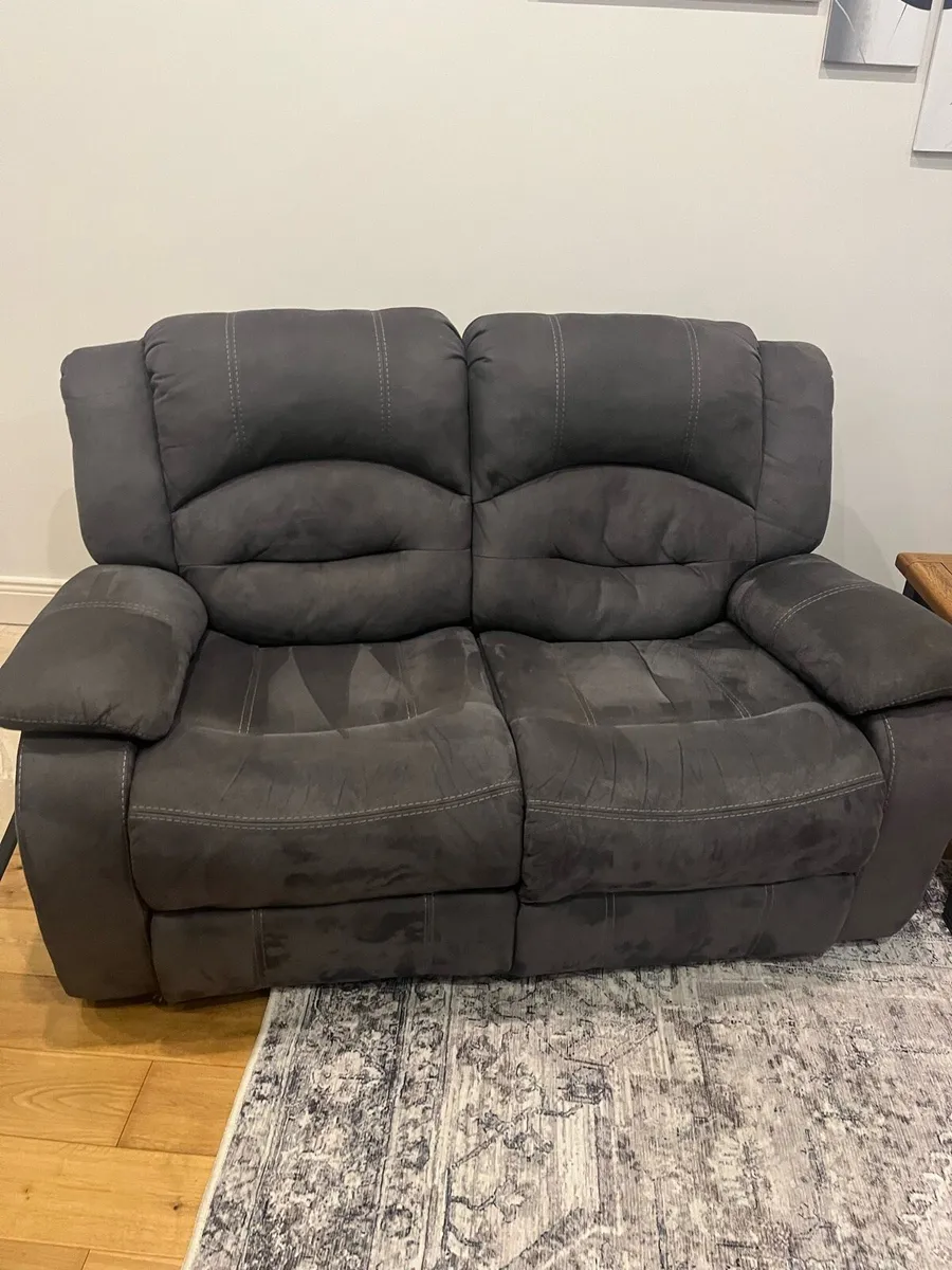 2 x 2 seater full recliners - Image 1