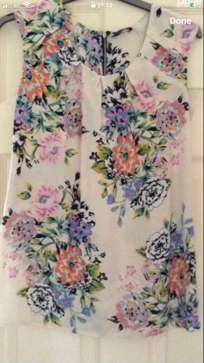 Ladies stunning top size 10 €5 - Image 4