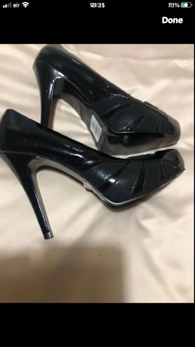 Ladies new faith shoes size 6 €20 - Image 2