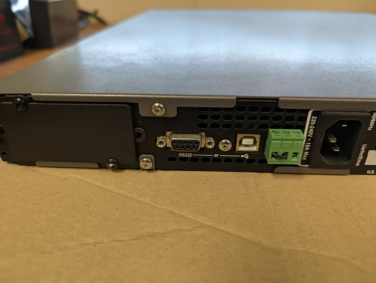 MGE Evolution 1550 UPS - Image 4