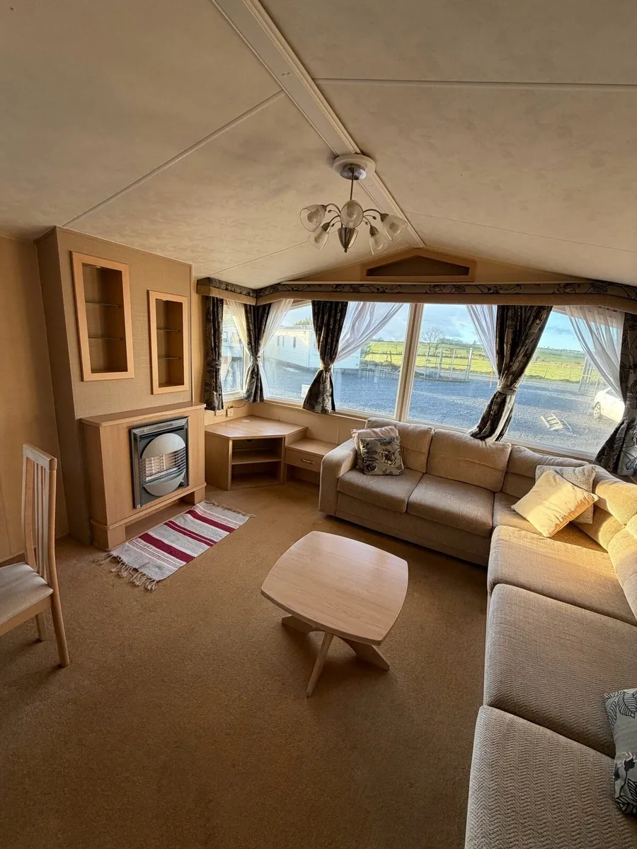 Willerby Granada XL 38 x 12 x 2 Bedroom - Image 2