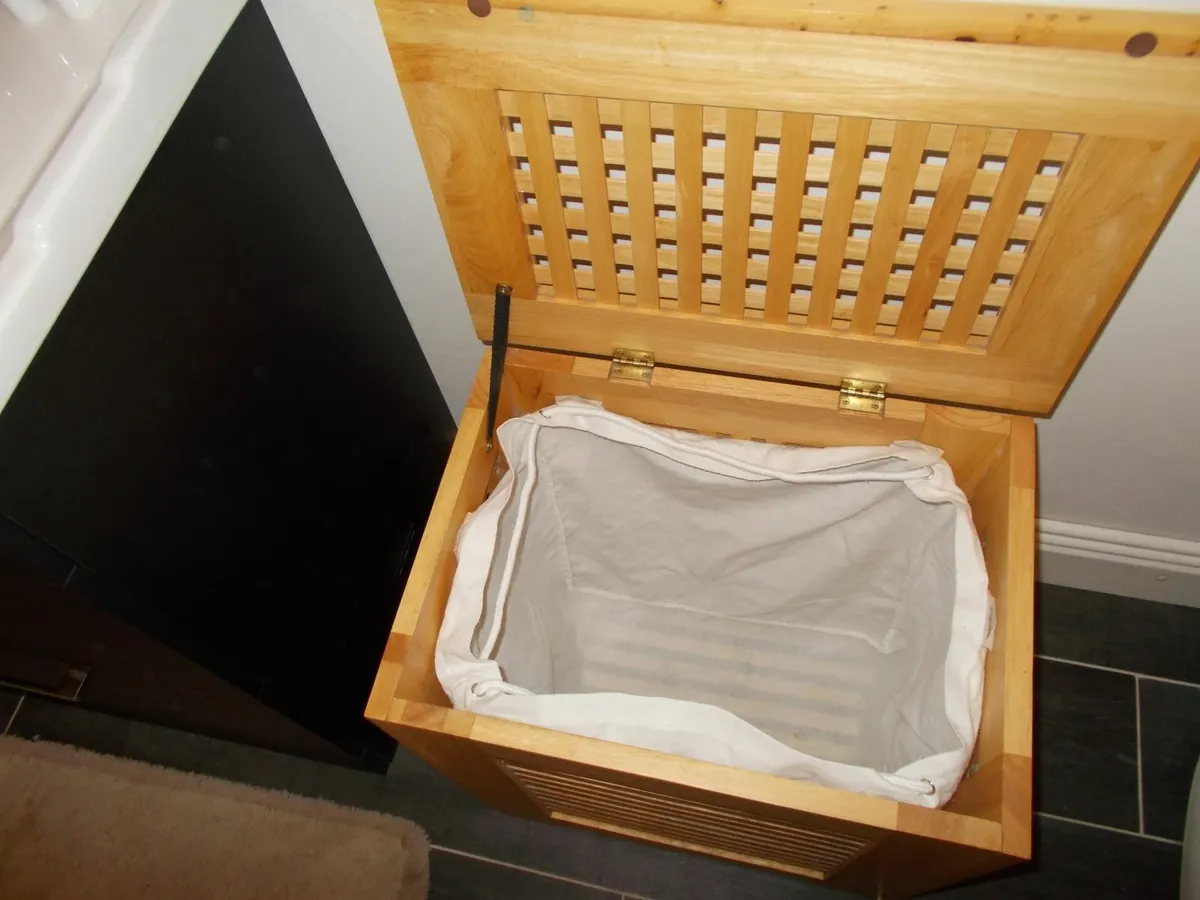 Wooden Laundry Bin / Basket - Image 2