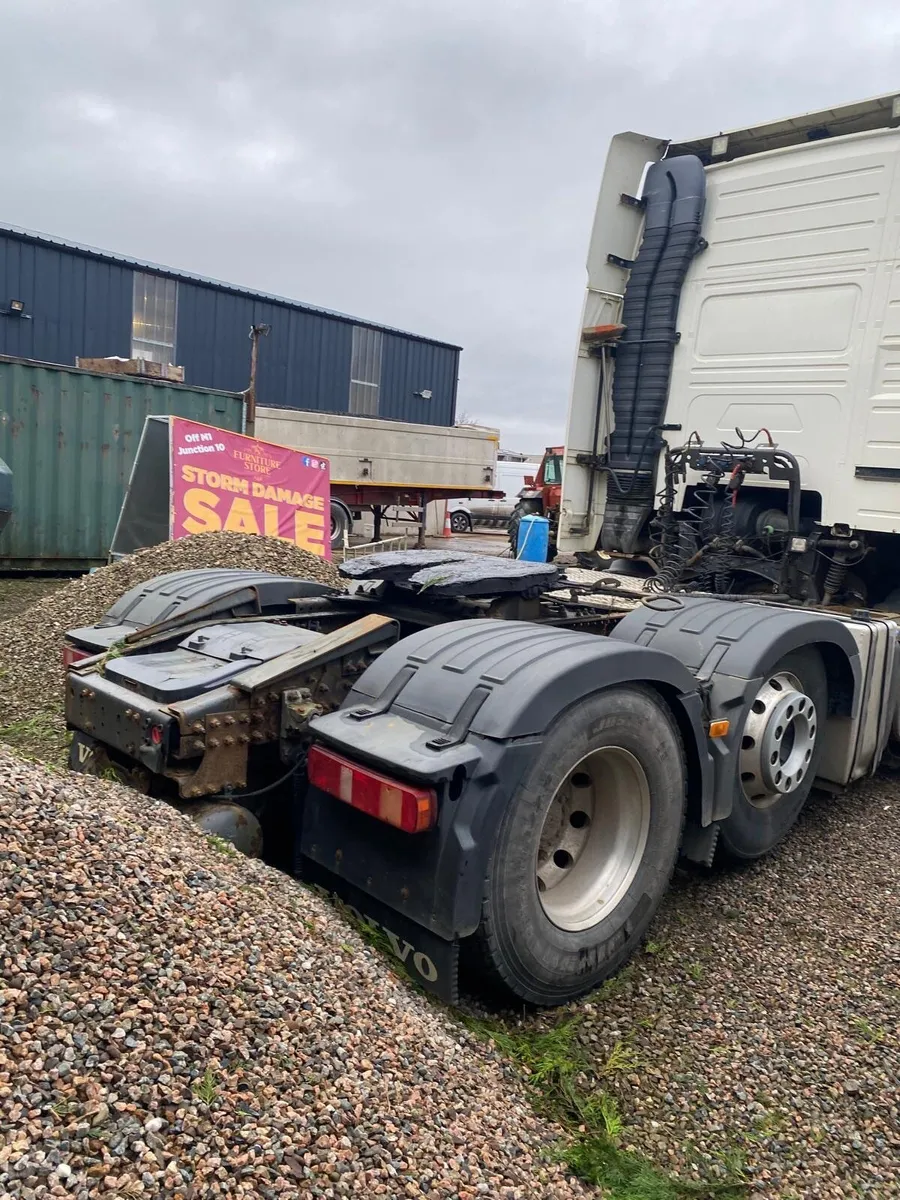 Volvo Other 2010 - Image 2