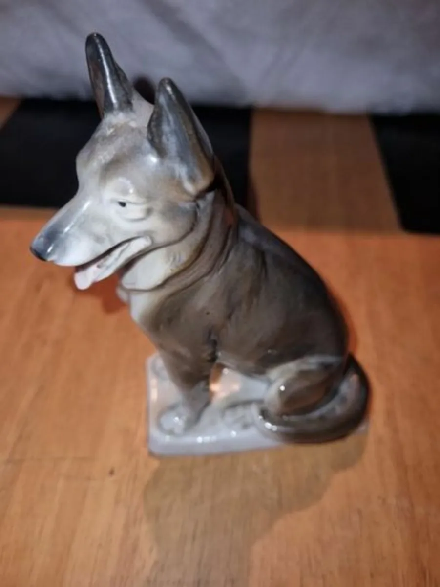 Vintage Porcelain Dog Figurine - Image 2
