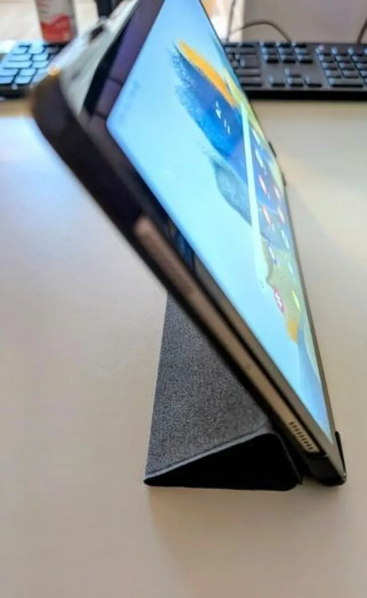 Samsung - A8 Tablet - Silver📲 - Image 2