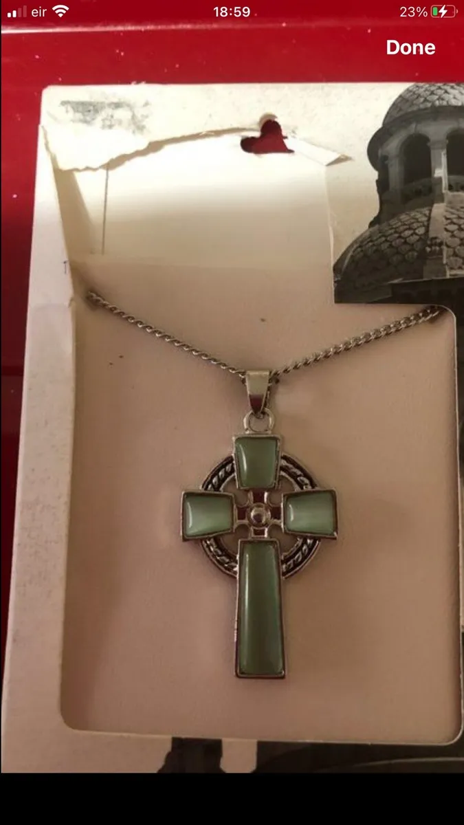 Ladies stunning sliver necklace €25 - Image 4