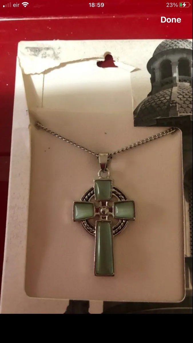 Ladies stunning sliver necklace €25 - Image 3