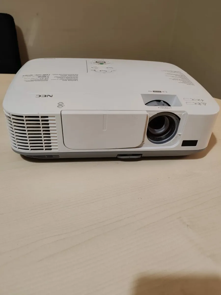 Projector - Image 1