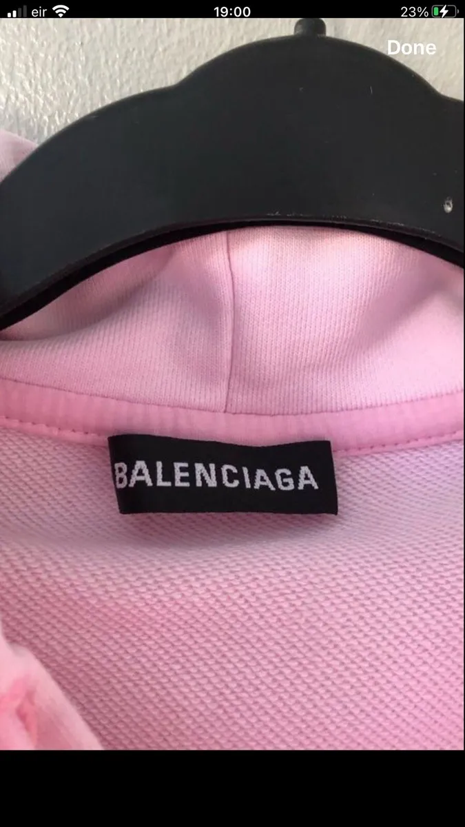 Ladies Balenciaga hoodie size M €20 - Image 4