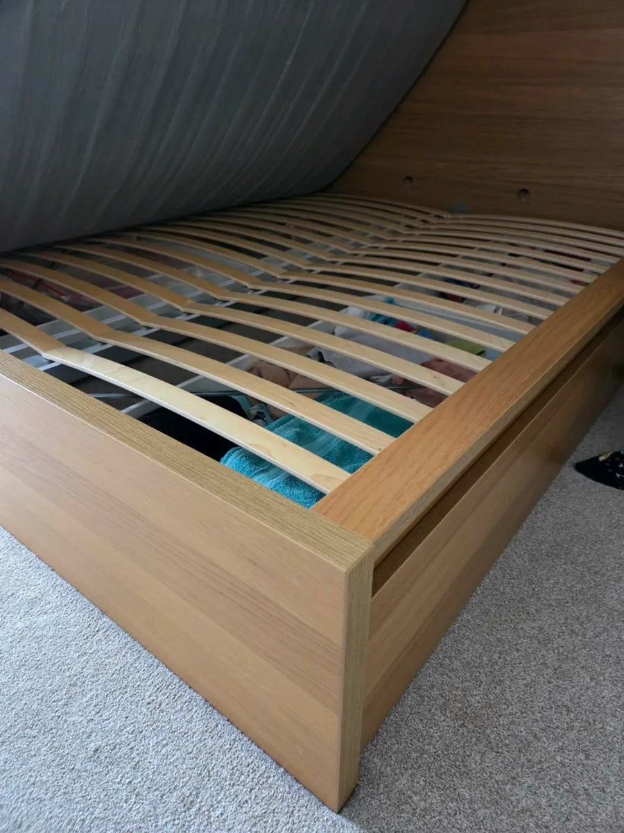 IKEA MALM BED (160x200) + 4 Drawers - Image 3