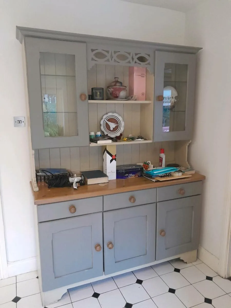 Various pieces - Image 1