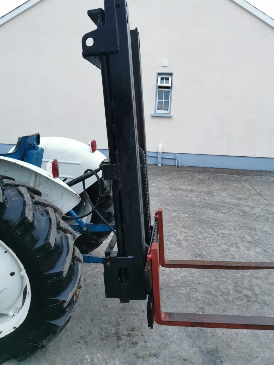 Fork lift mast - Image 3