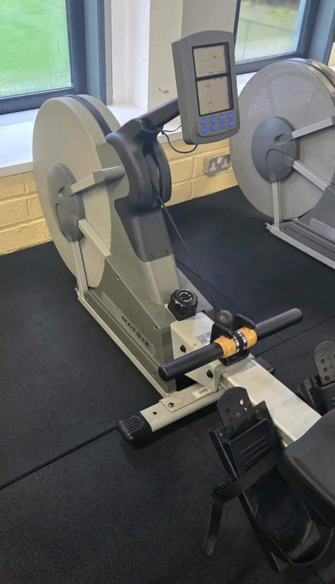 Rowing Machine - Image 1
